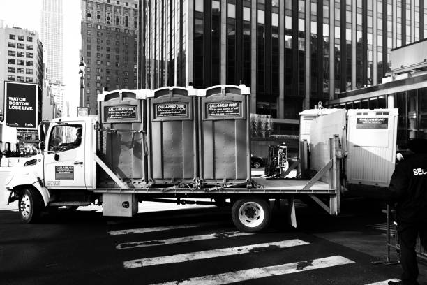 Best Construction site porta potty rental  in Osawatomie, KS